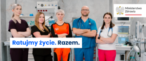 Obrazek przedstawia stojący koło siebie personel medyczny